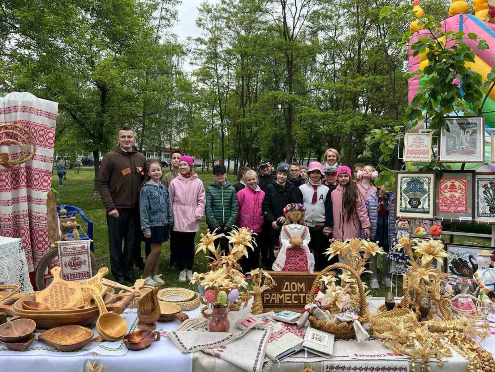 Брестский районный Дом ремесел принял активное участие в мероприятии,  посвященное 9 Мая в Московском районе г. Бреста - Брестское районное  объединение профсоюзов